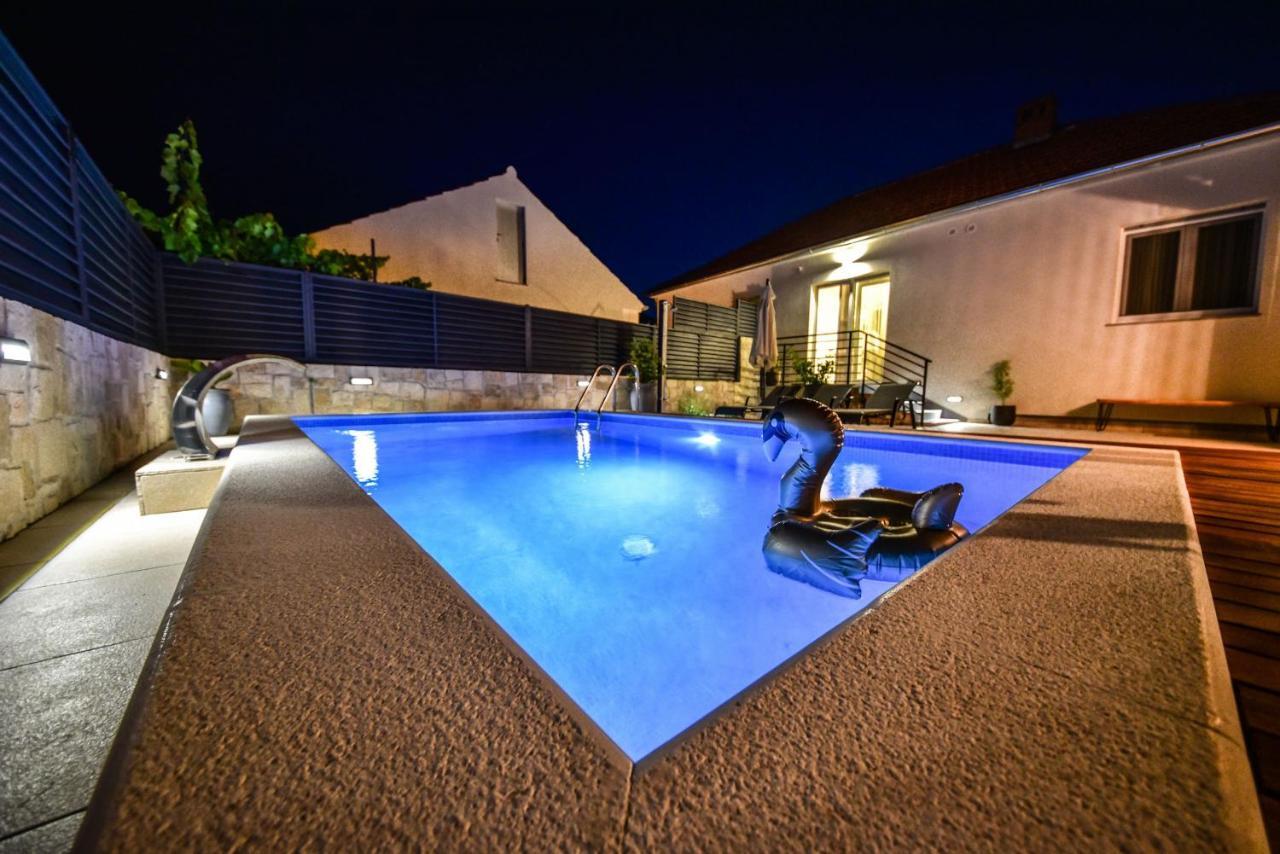Villa Teuta Zadarvillas ภายนอก รูปภาพ