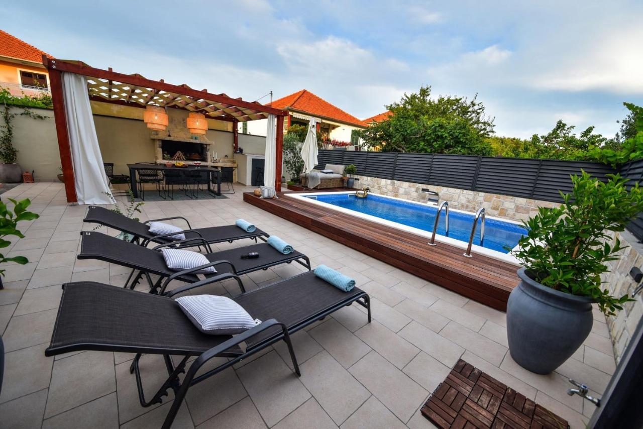 Villa Teuta Zadarvillas ภายนอก รูปภาพ